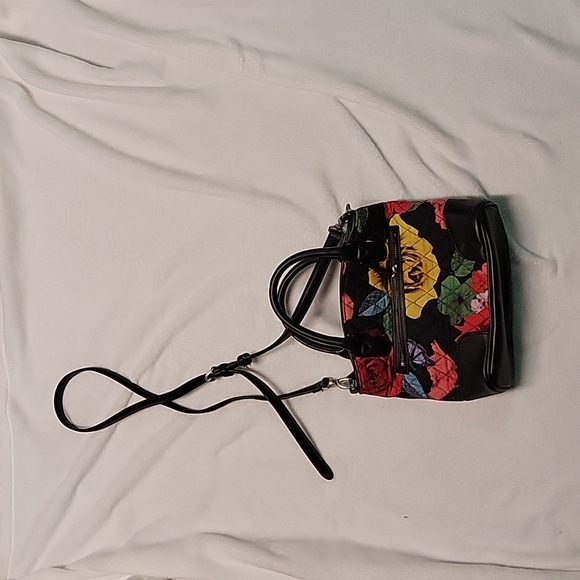 Vera Bradley purse! - Picture 2 of 5